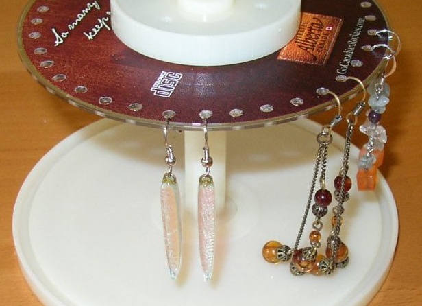 Как хранить бижутерию: подборка самых креативных DIY-вариантов